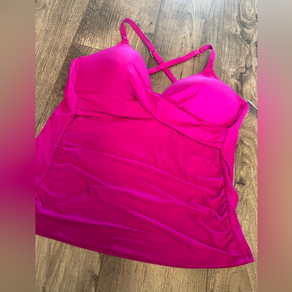 NWT Women’s Tankini Top - Size XL